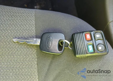 2003 Ford Mustang z USA, uszkodzony, nr VIN 1FAFP44443F342357